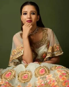 Hpusewife Call Girls in Delhi